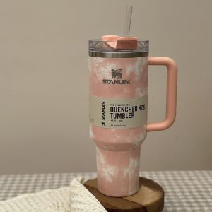 ماگ دسته دار استنلی ابر و بادی صورتی مدل QUENCHER H2O TUMBLER